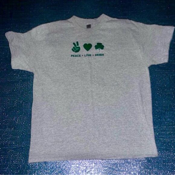 Shirt ST Patrick’s Day Graphic Peace Love Irish T-Shirt Tee Short Sleeve Size XL - Picture 12 of 16